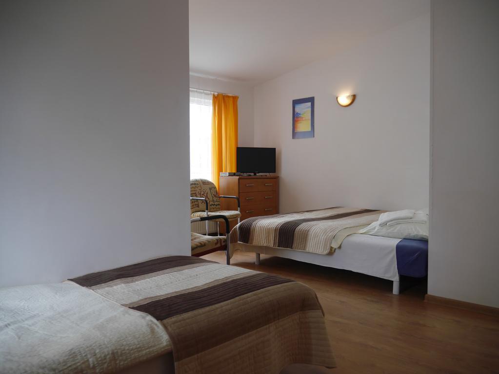 Bursztyn Apartment Rewal Luaran gambar