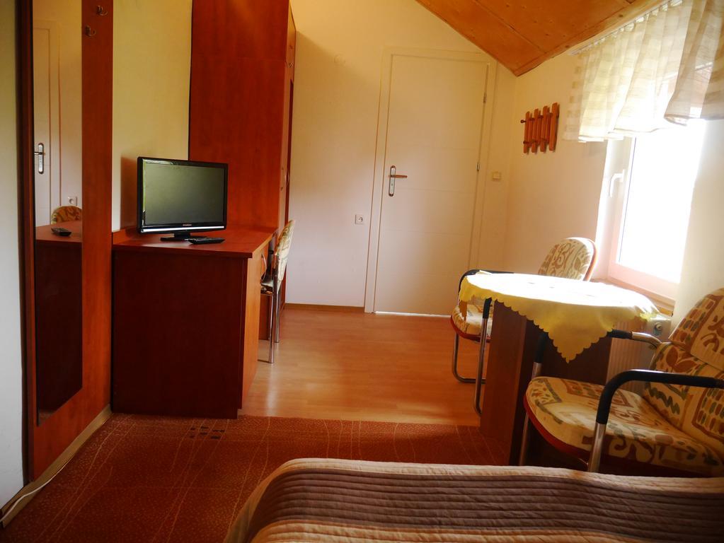 Bursztyn Apartment Rewal Luaran gambar